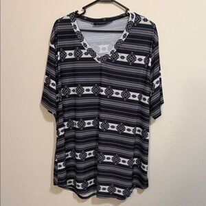Lucky & Blessed Black and White Patterned Short Sleeve Top